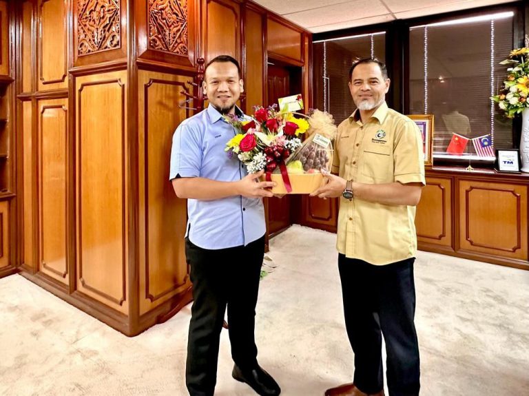 Kunjung Hormat EXCO Ekonomi Digital, Pendapatan Baharu, Perdagangan, Perindustrian dan Teknologi Hijau