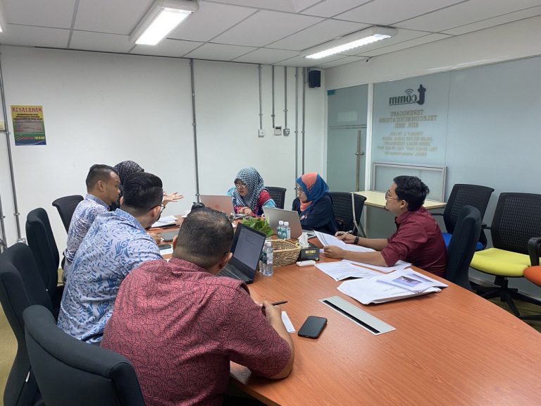 Mesyuarat Laporan Status Menara Milik Telekom Malaysia