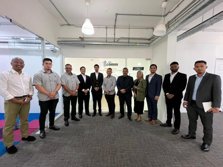Mesyuarat Pembentangan Bersama Dengan Tigaar Dronos Sdn Bhd