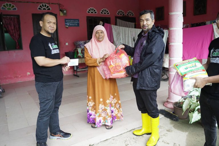 Bantuan Bencana Banjir di Kampung Tok Fakir