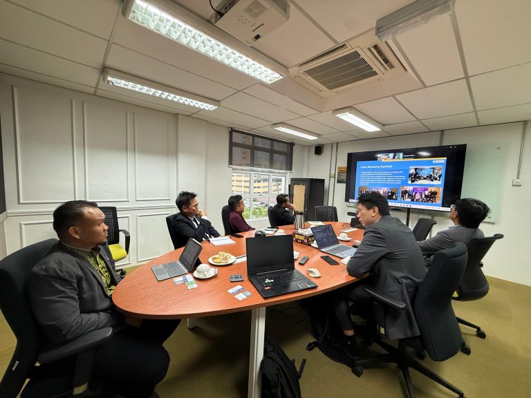 Pembentangan Cadangan Penyelesaian Sistem Pengurusan PBT